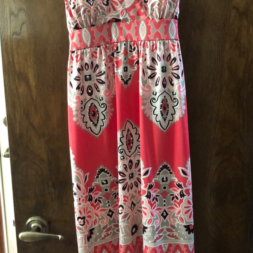 Dress - Picture 3 of 4